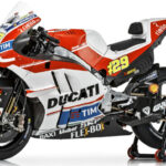 ducati desmosedici from 2002 15